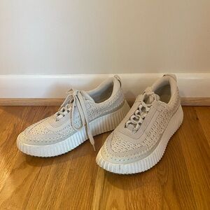 Dolce Vita Dolen Sneaker in Sandstone Knit